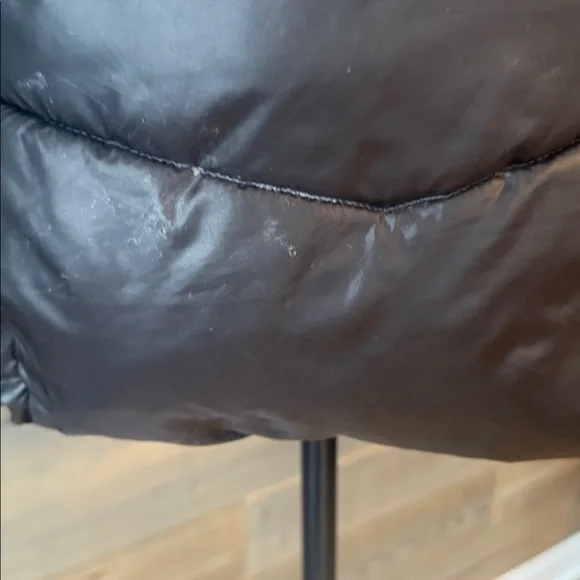 Michael Kors fleece-lined heavyweight puffer jacket with pink /rose gold trim - Picture 9 of 12